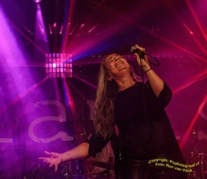Alanis! - The Alanis Morissette Tribute Band - Anne van Buuren